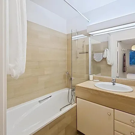 Henri Camille Re - Passy1 -beautiful One Bedroom Swimming Pool And Parking Cannes